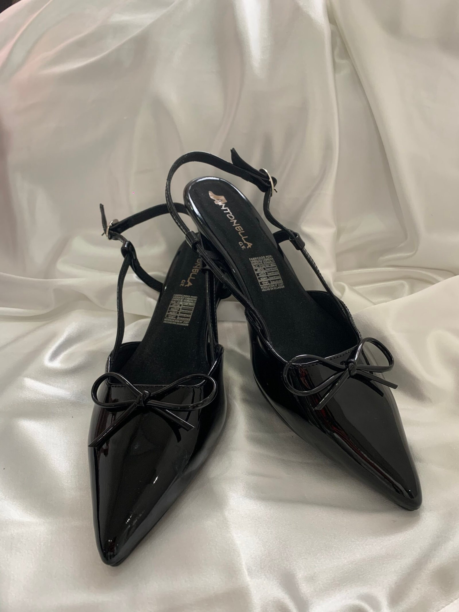 zapatos color negro zapatos color negro